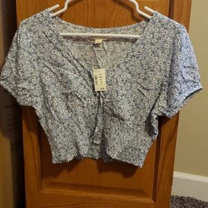 Short sleeve blouse